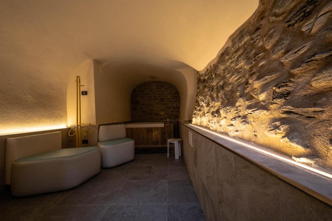 Queen Suite Spa Bath