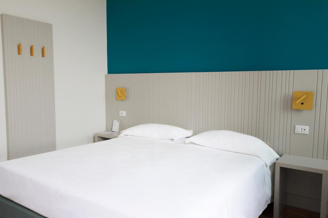 Double Room Lake View