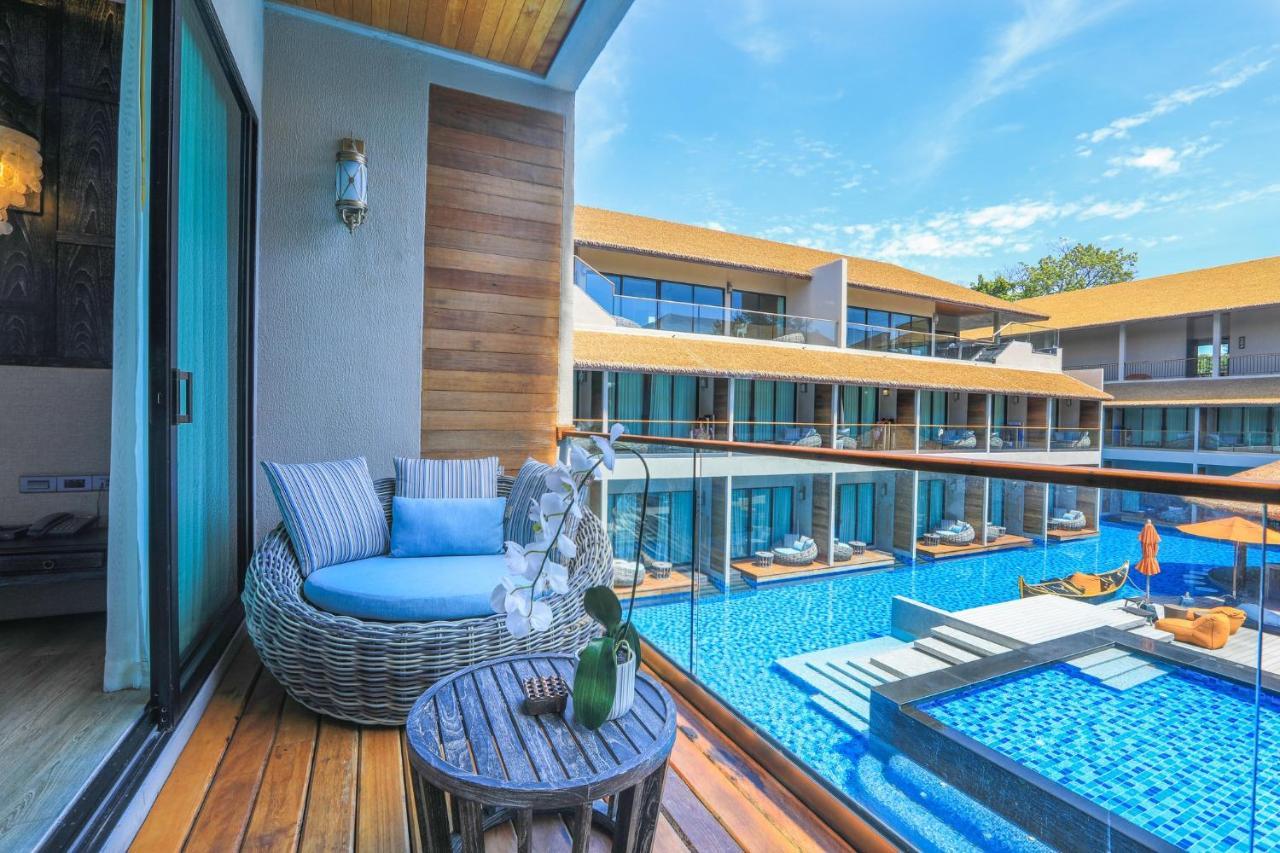 Deluxe Double or Twin Room Pool View