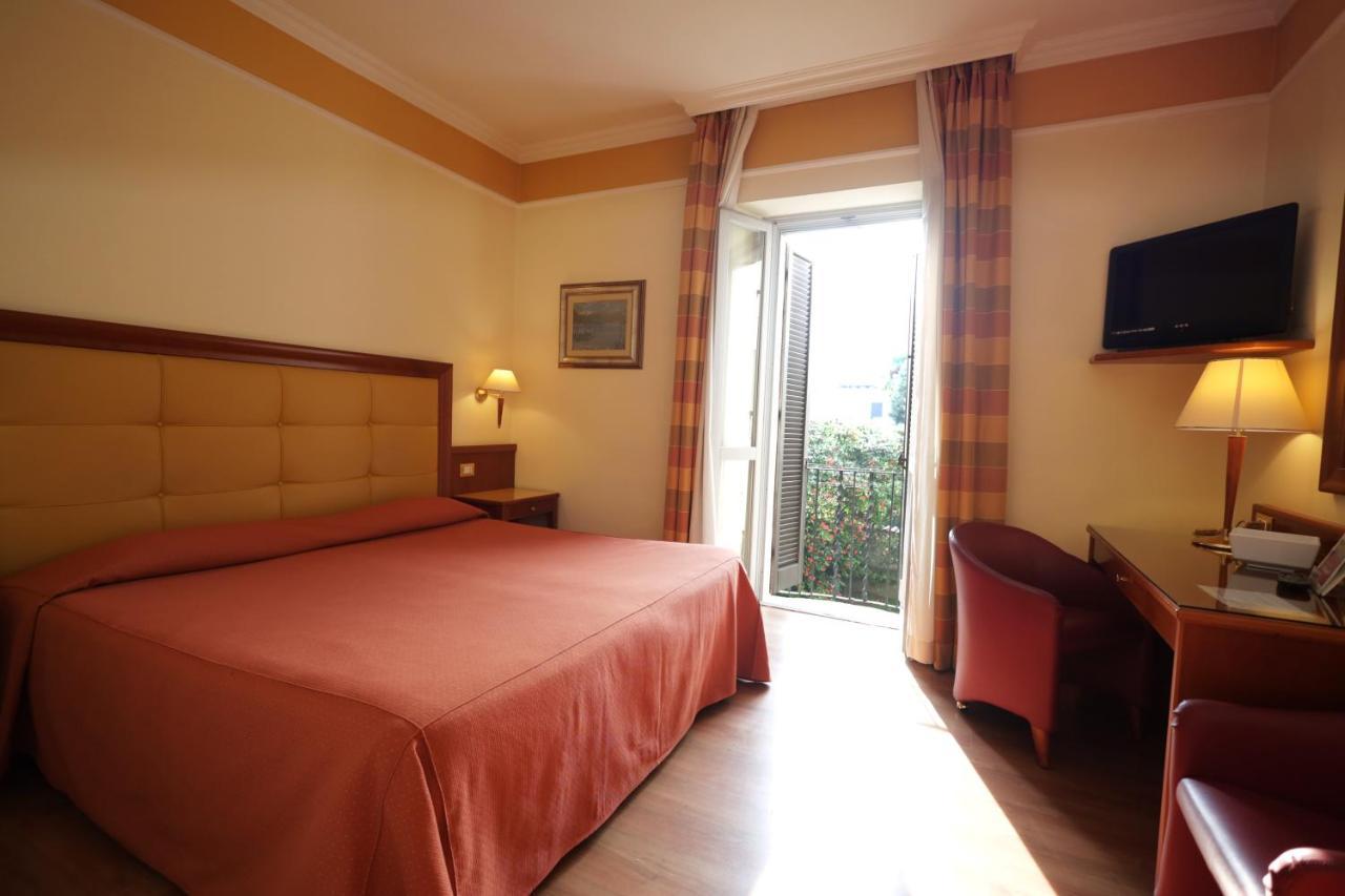 Superior Double or Twin Room Garden View