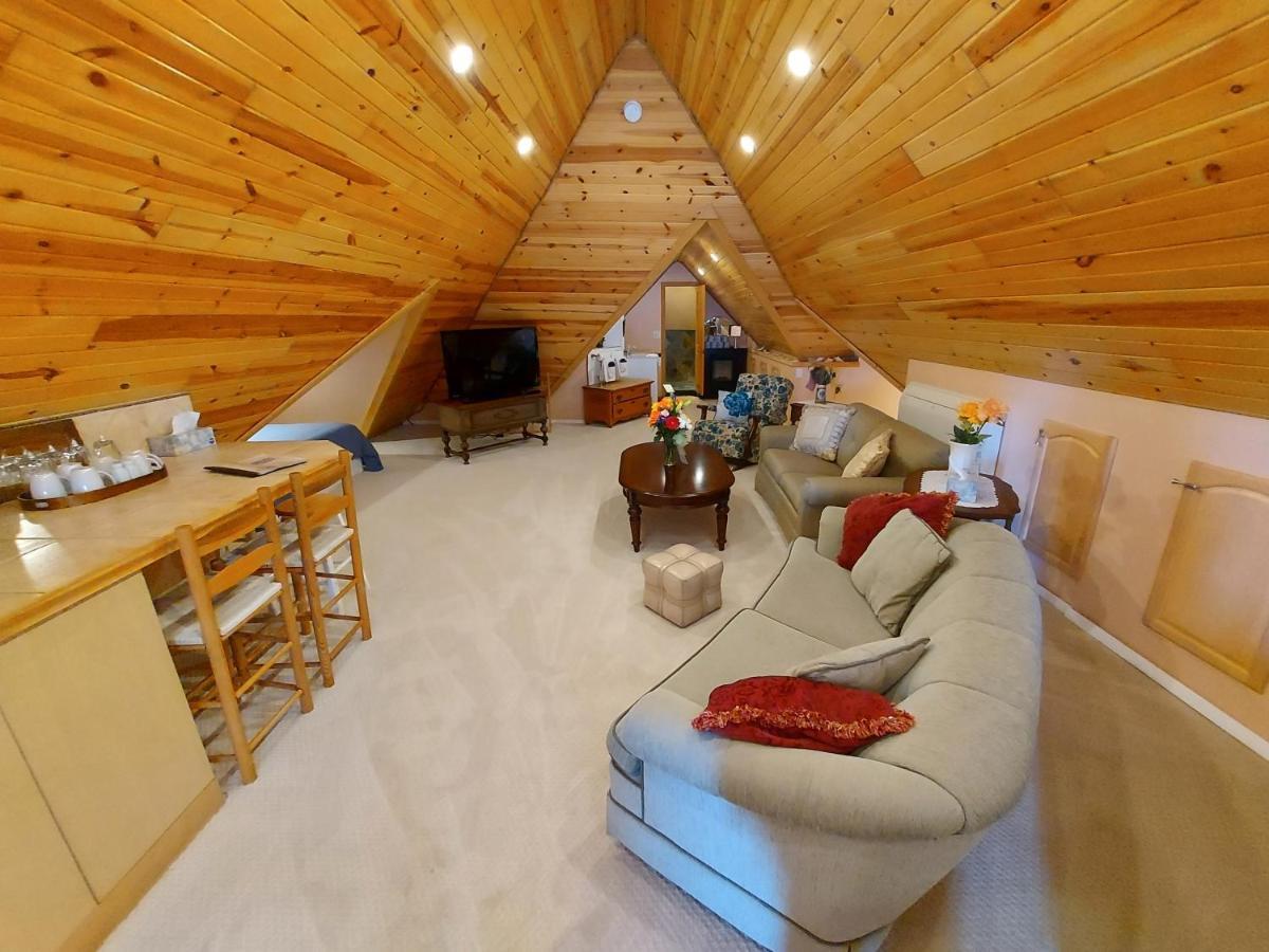 Deluxe Family Suite