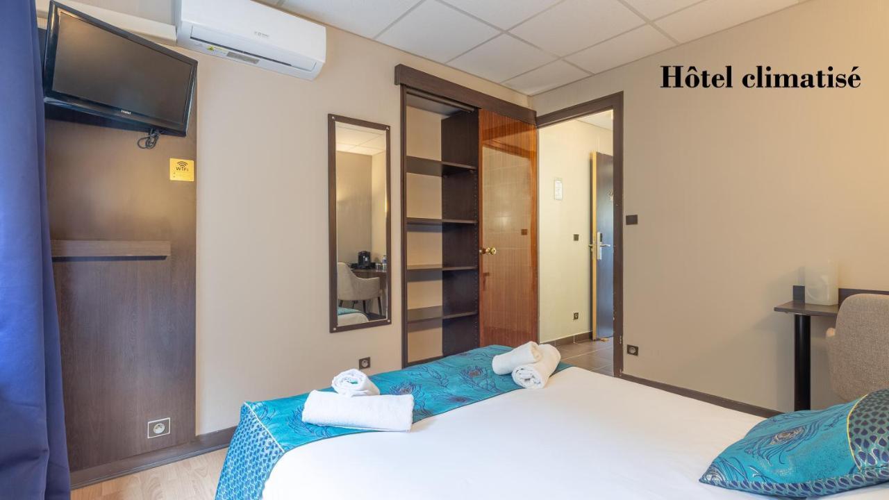 Standard Double Room Hill Side