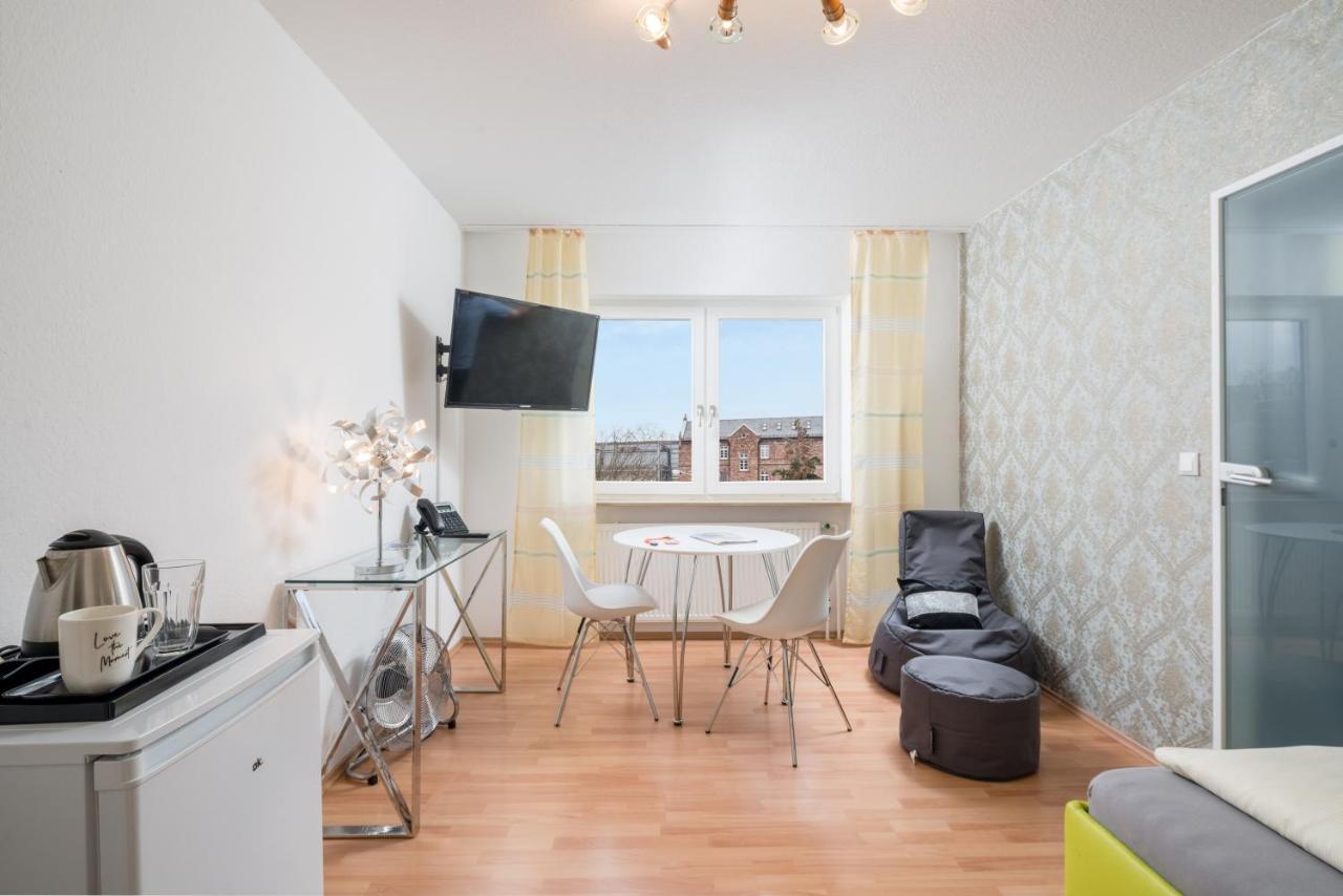 Single Room,1372757927:JPEG