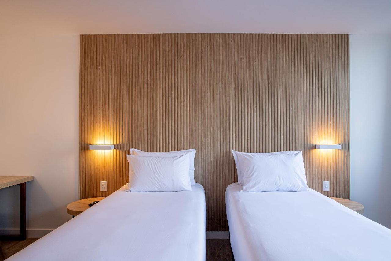 Standard Twin Room,1375331612:JPEG