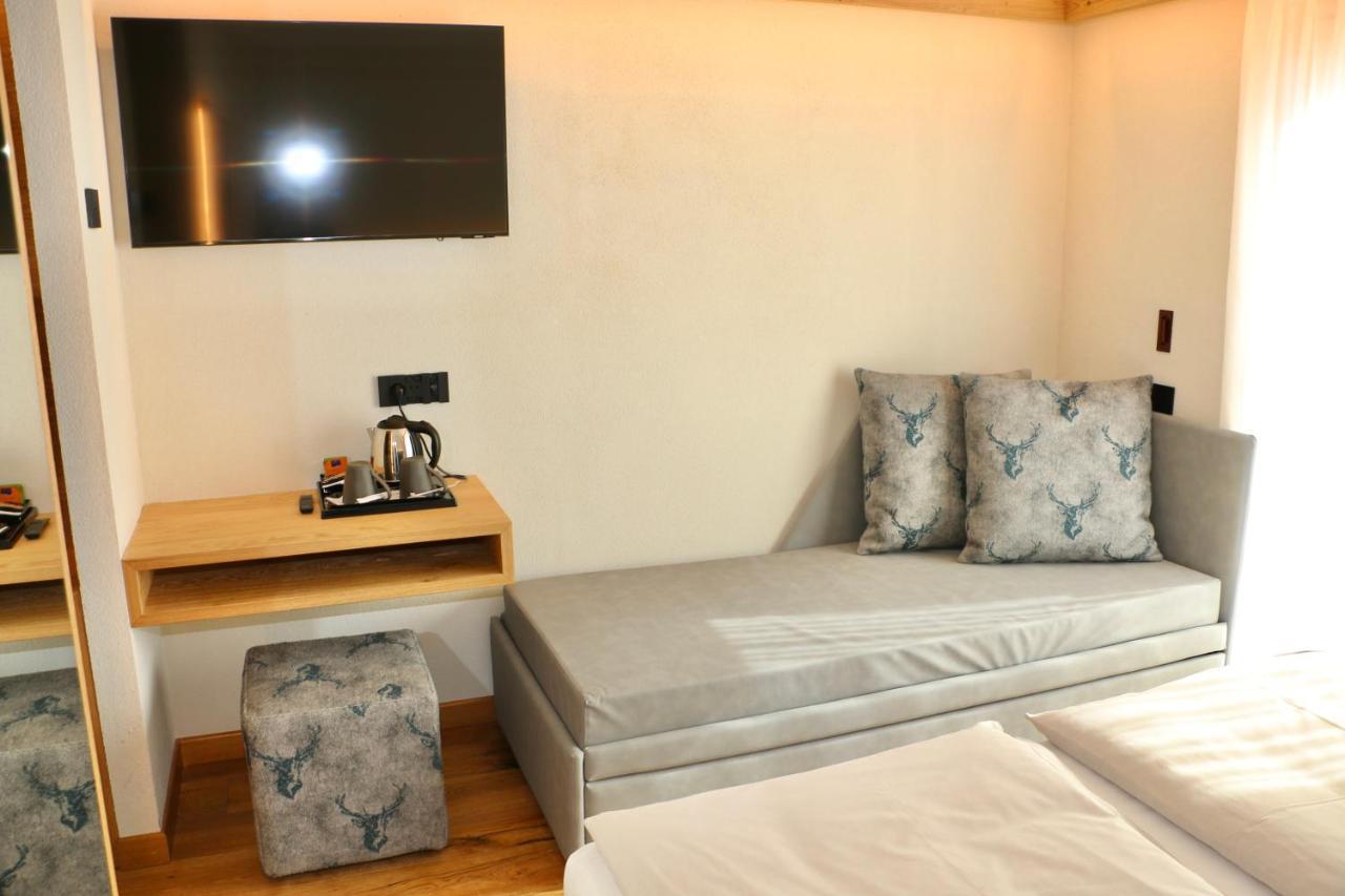Triple Room Balcony,1377132680:JPEG