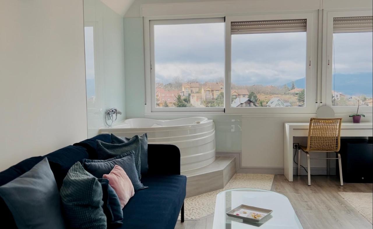 Queen Suite Spa Bath