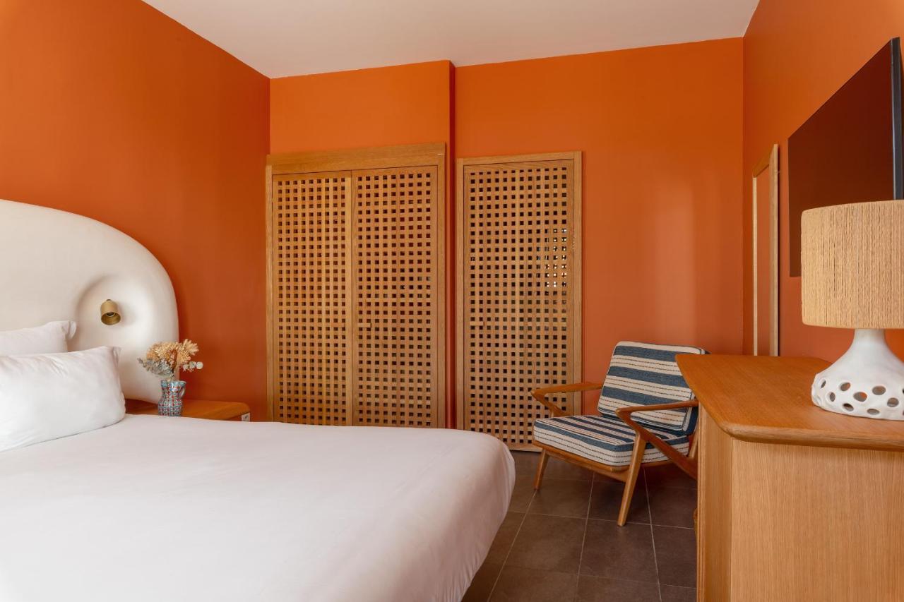 Chambre Jardin avec Terrasse vue mer partielle