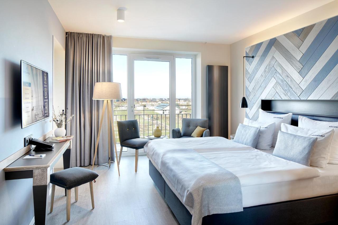 Double or Twin Room Side Sea View