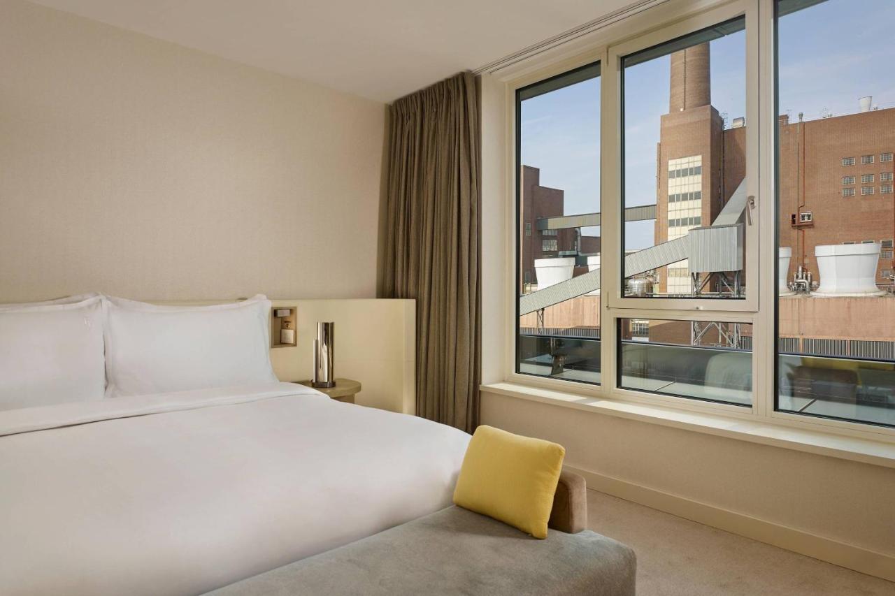 King Room Club Lounge Access