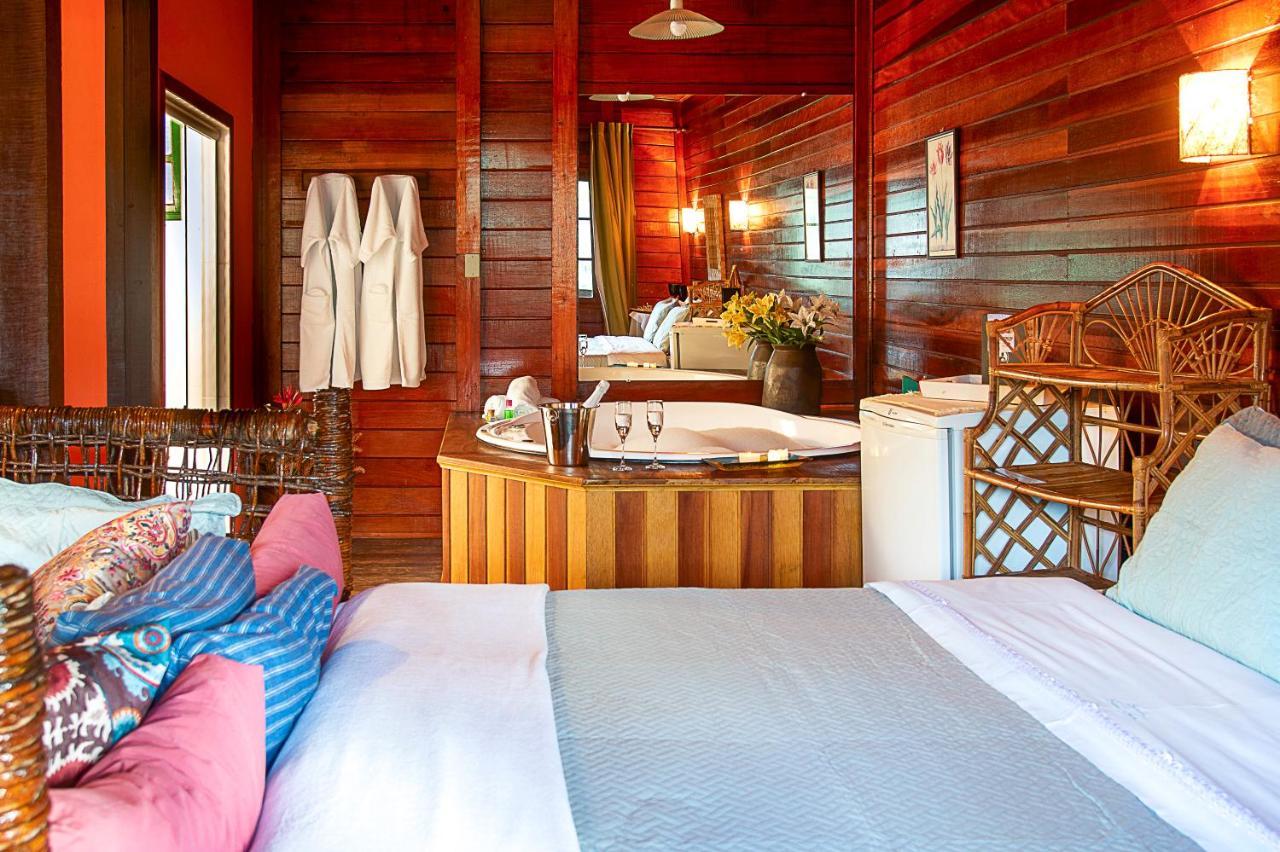 Deluxe Suite Spa Bath