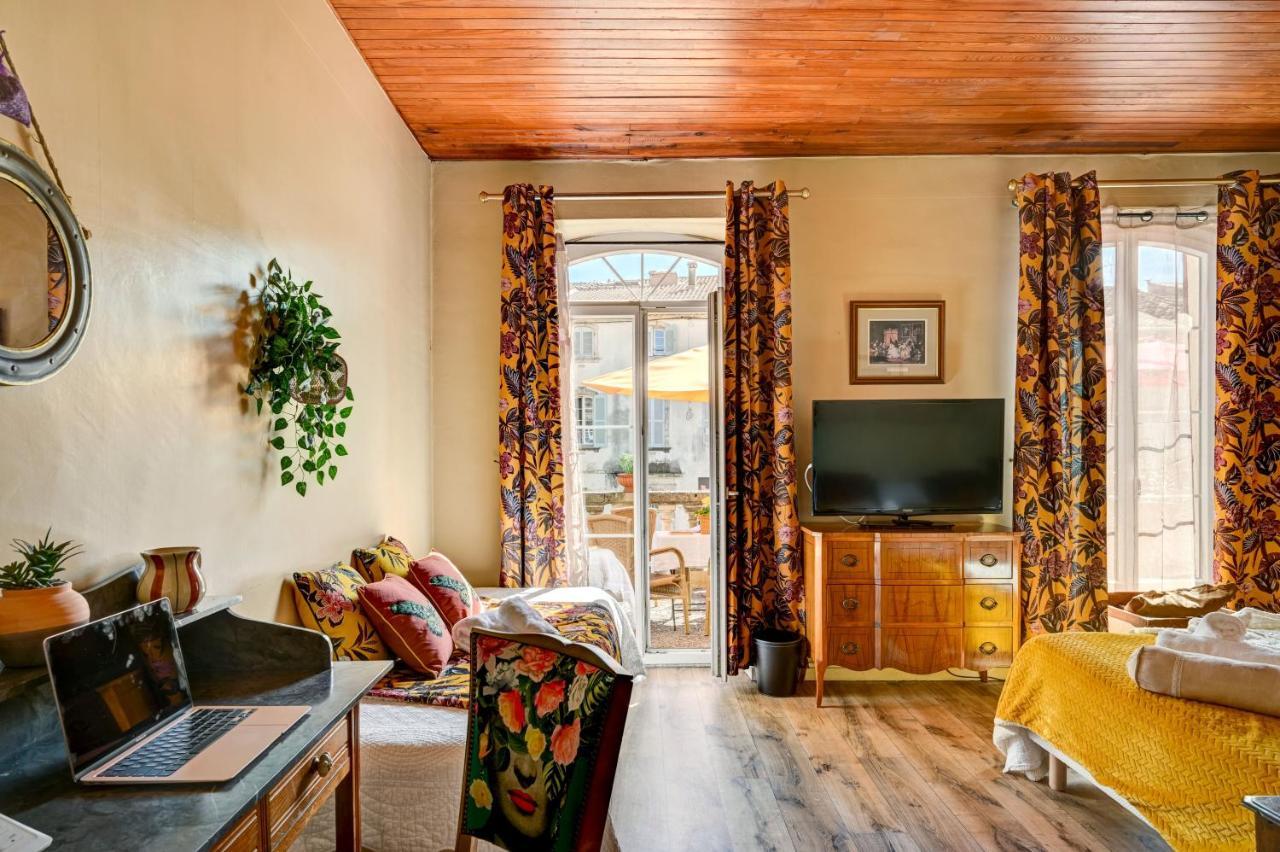 Privilege Triple Room Terrace