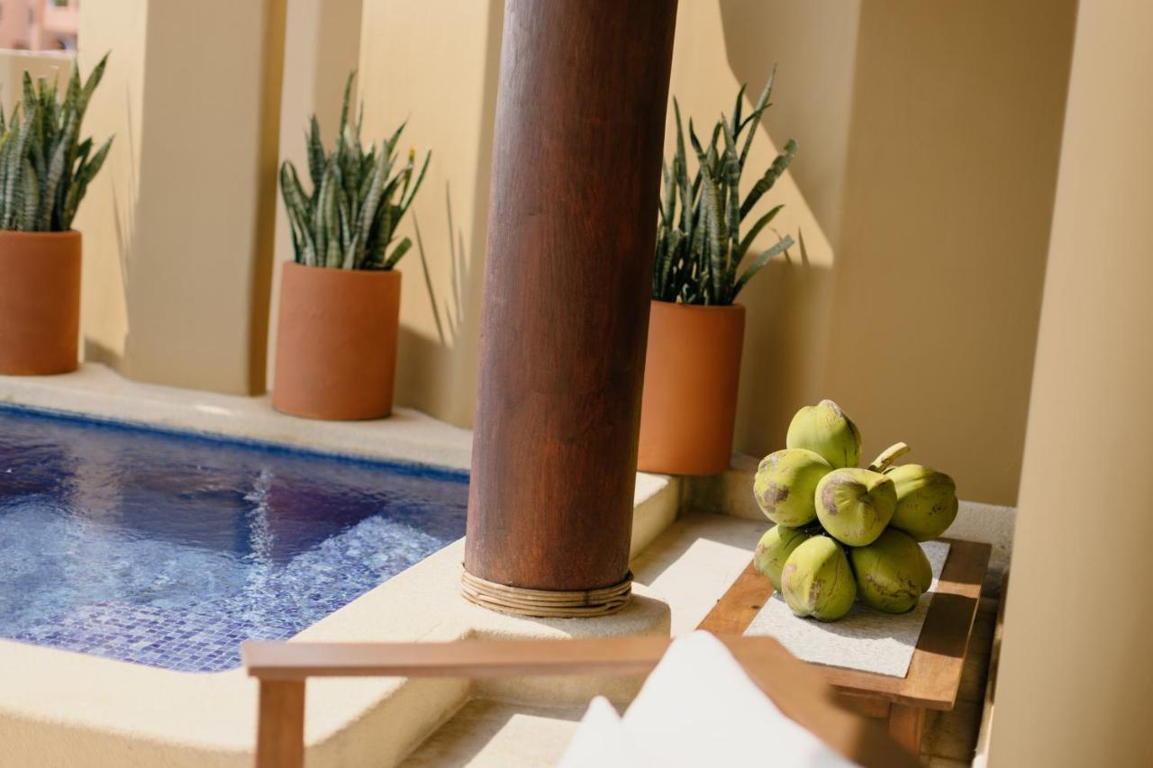 Romance Deluxe Suite Oceanfront