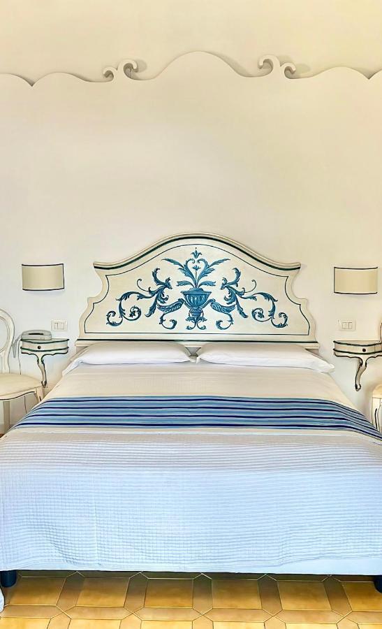 Double or Twin Terrace