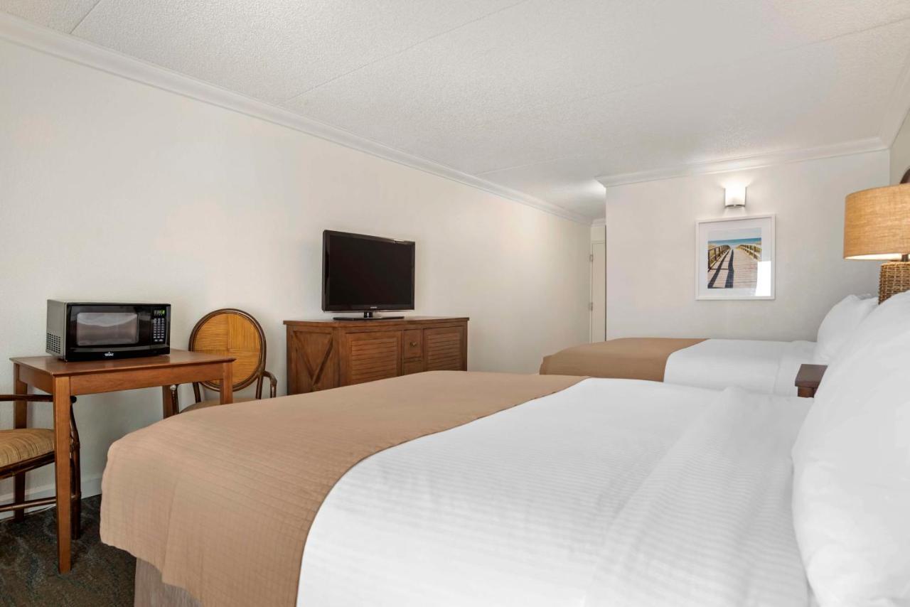 Queen Room with Two Queen Beds and Gulf View - Non-Smoking,1706243811:JPEG