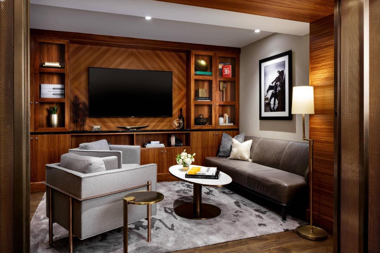 Club Lounge Access City View Room 1 King bed