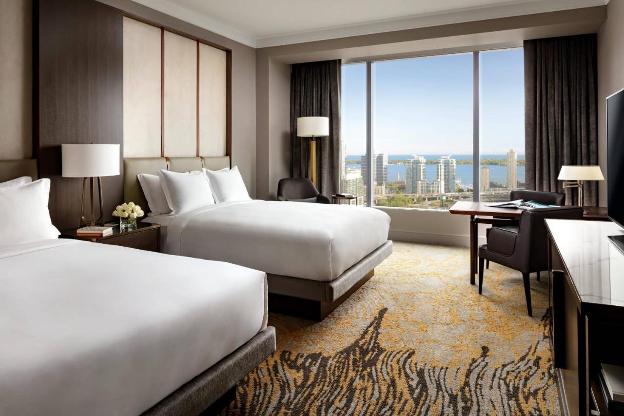Lake Ontario View Room 2 Queen beds
