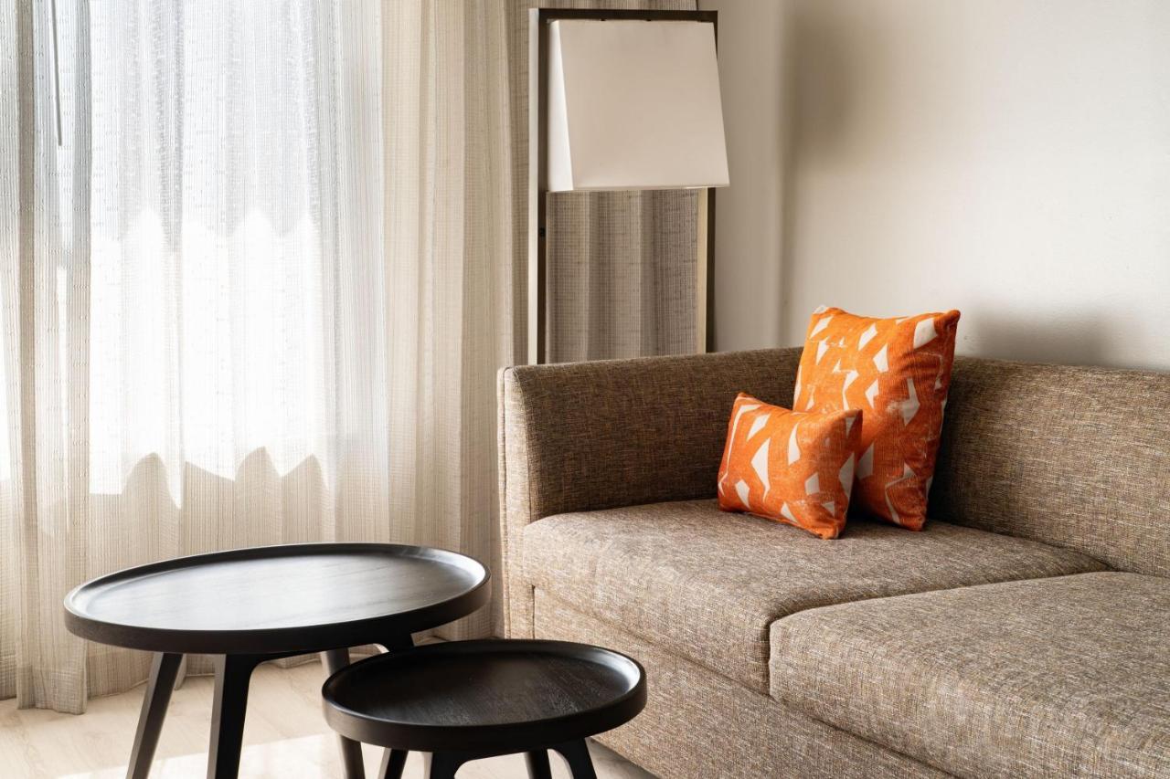 Executive King Room Sofa Bed