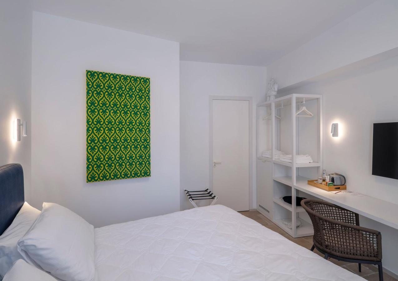 Superior Double Room,1381455281:JPEG