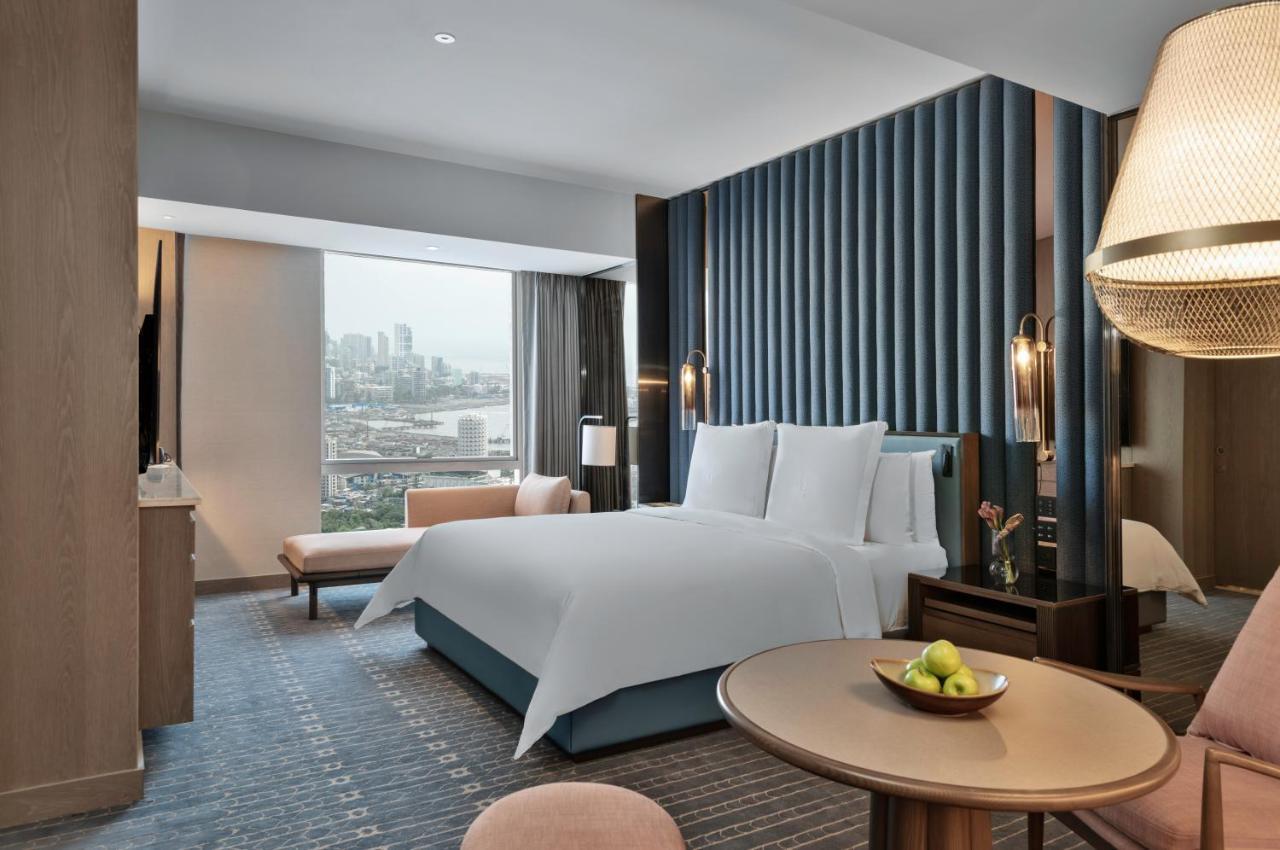 Deluxe King Room Sea View