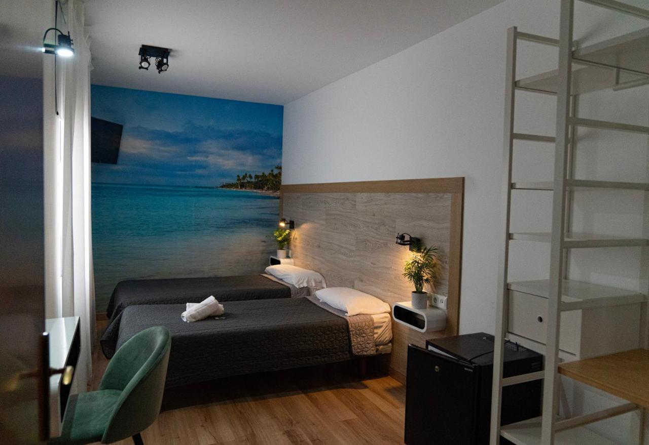 Economy Twin Room