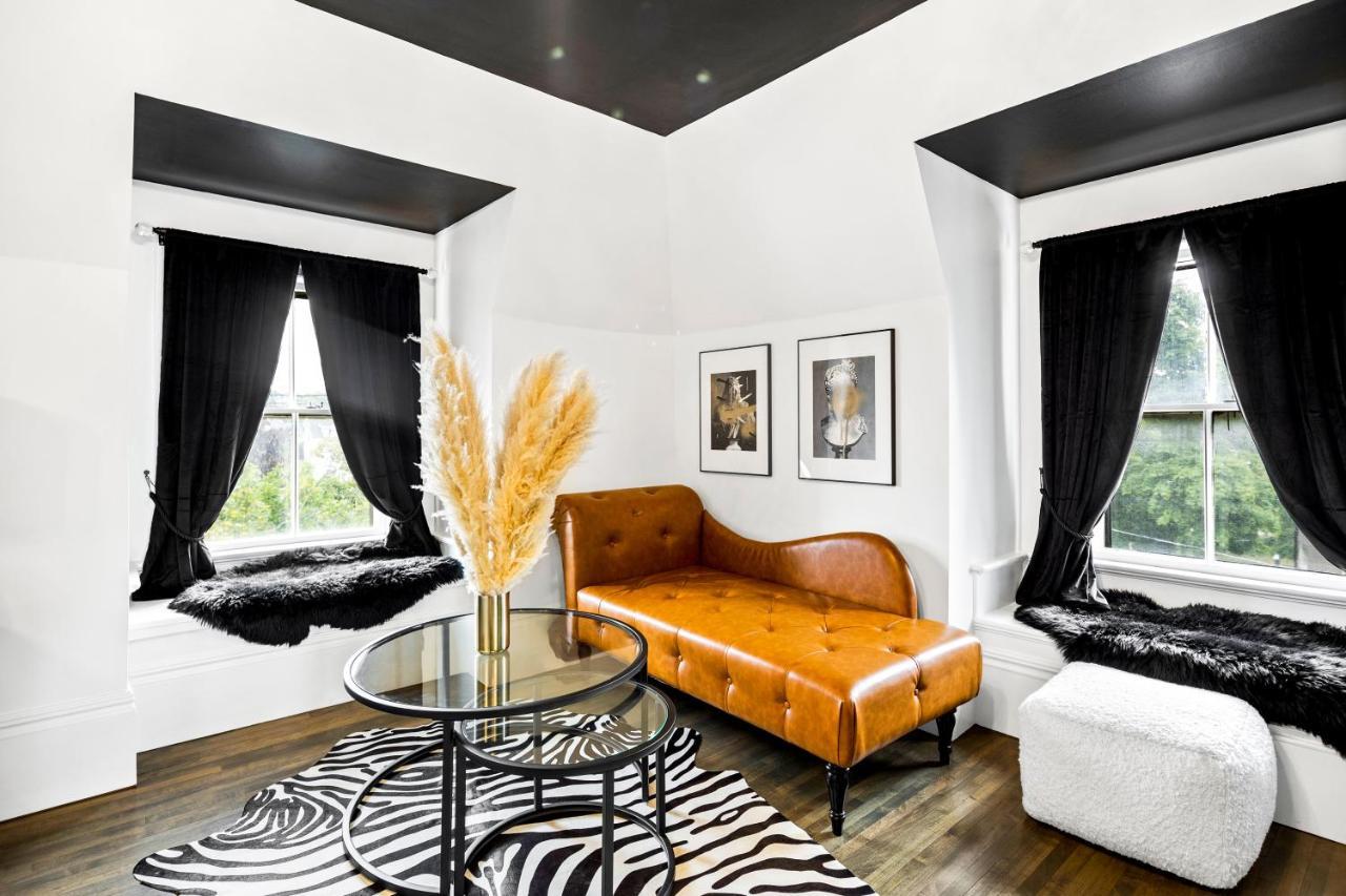 Queen Suite