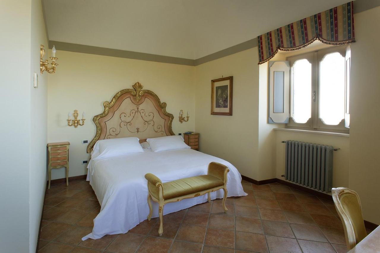 Deluxe Double or Twin Room,1382180888:JPEG