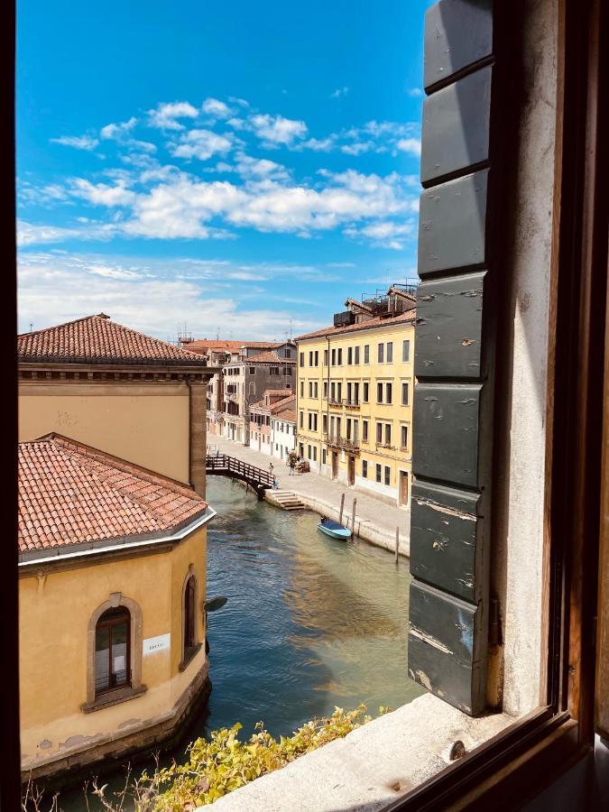 Superior Double Room Canal View