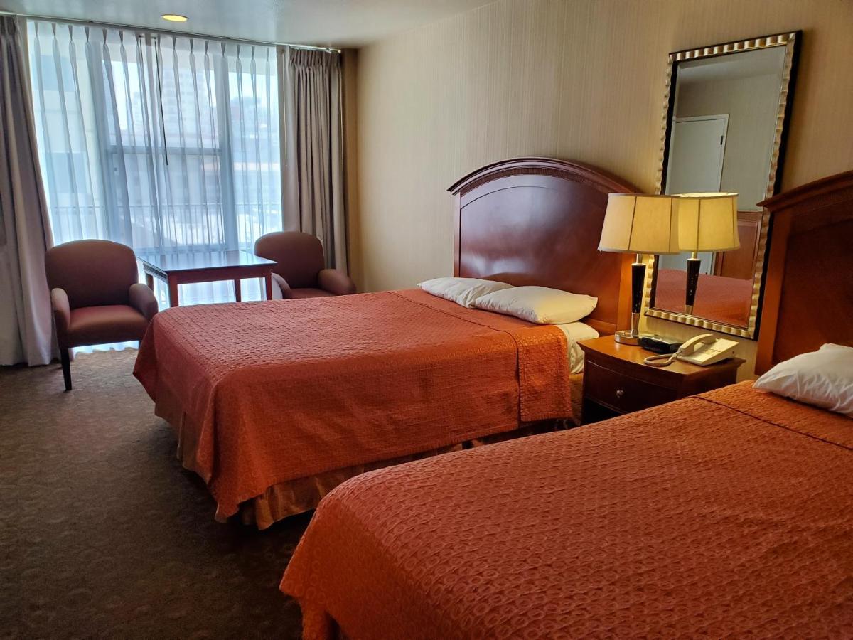 Queen Room Two Queen Beds