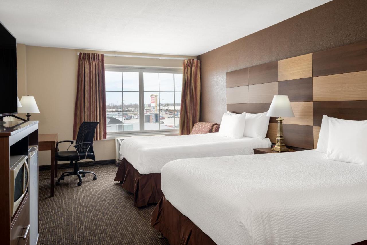 2 Double Beds, Mobility Accessible Room, Bathtub w/ Grab Bars, Non-Smoking,1387351595:JPEG