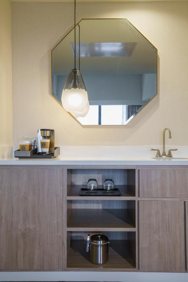 One King Bed Wet Bar