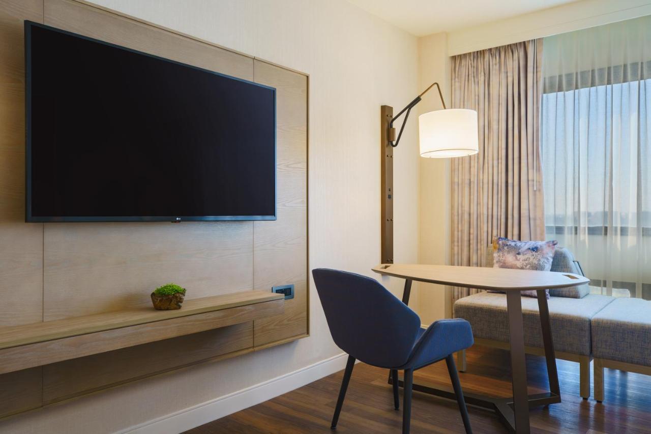 2 Queen Beds High Floor