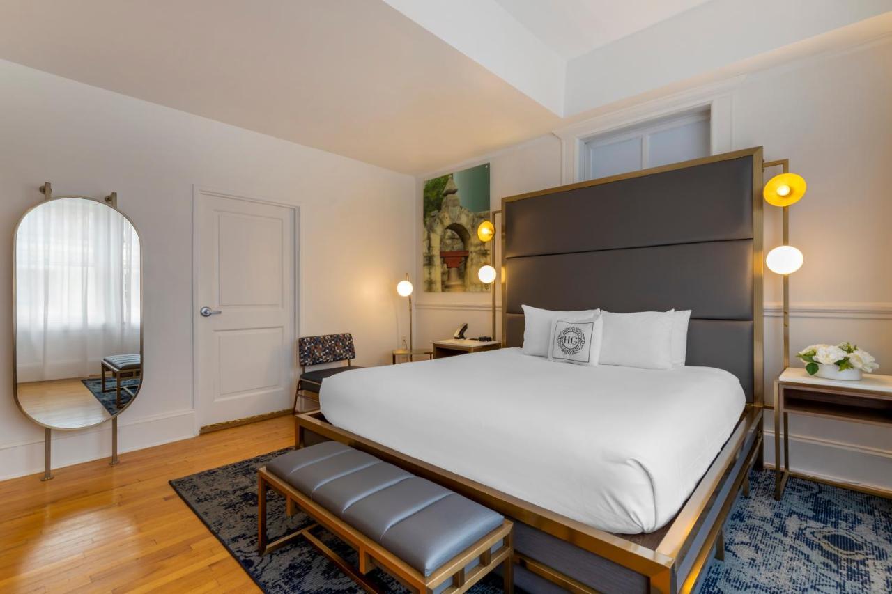 King Room - Disability Access,1385831858:JPEG