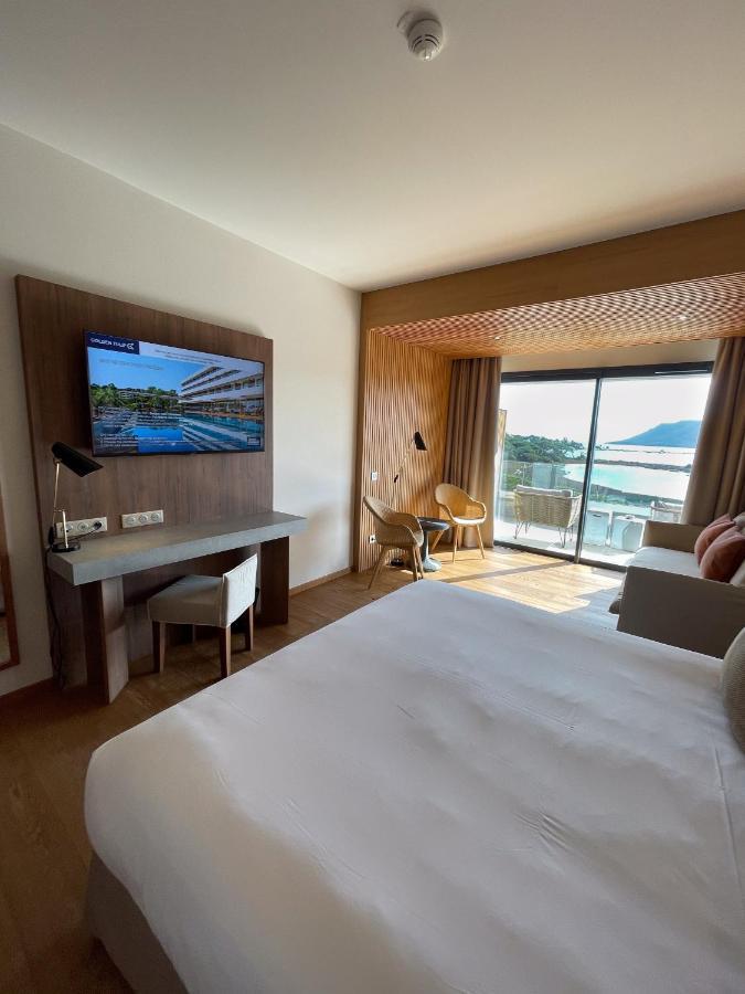Junior King Suite Sea View