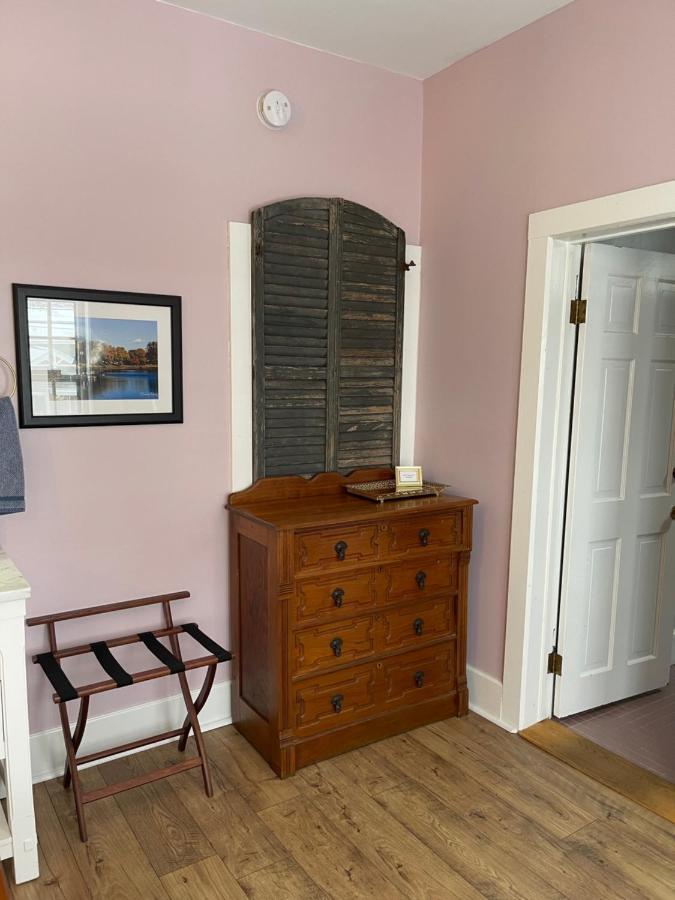 Queen Room Spa Bath