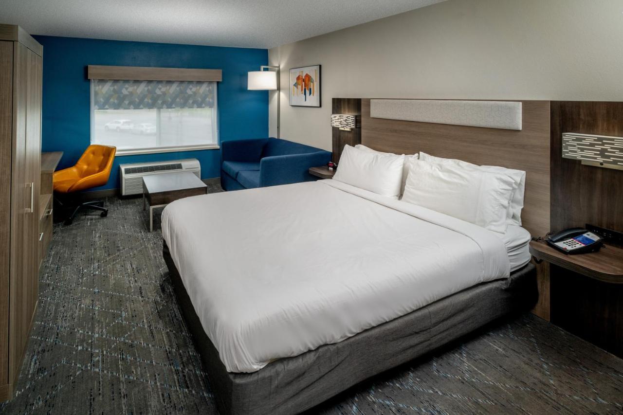 King Suite Disability Access or Non-Smoking