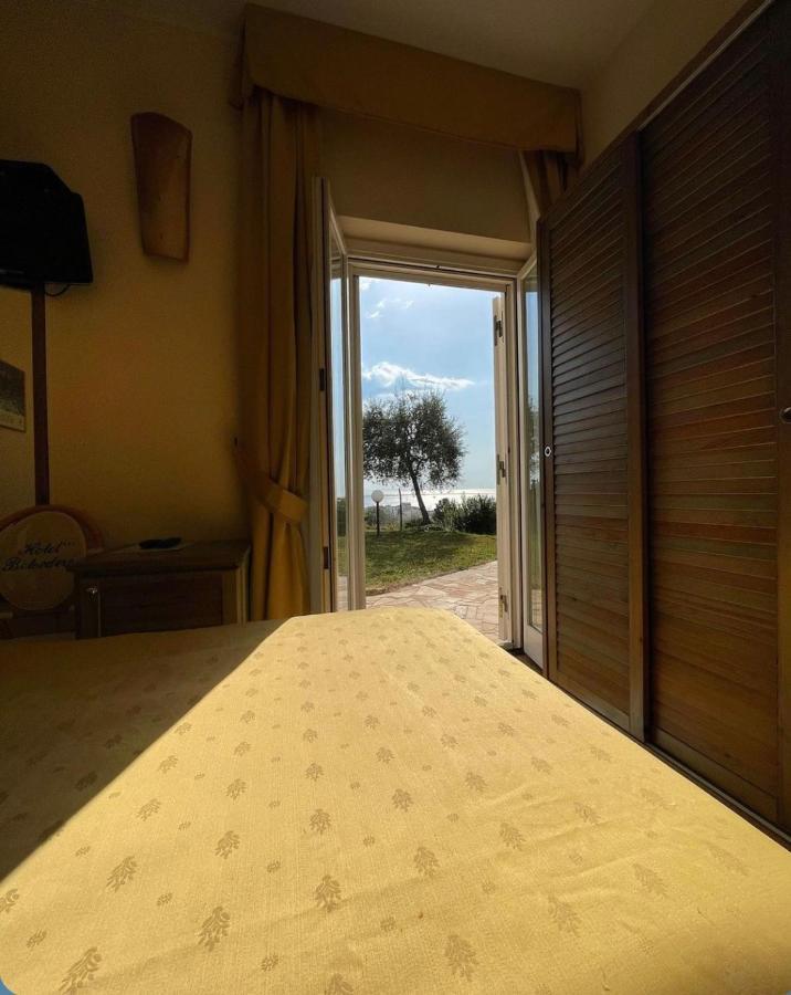 Double or Twin Room Garden View