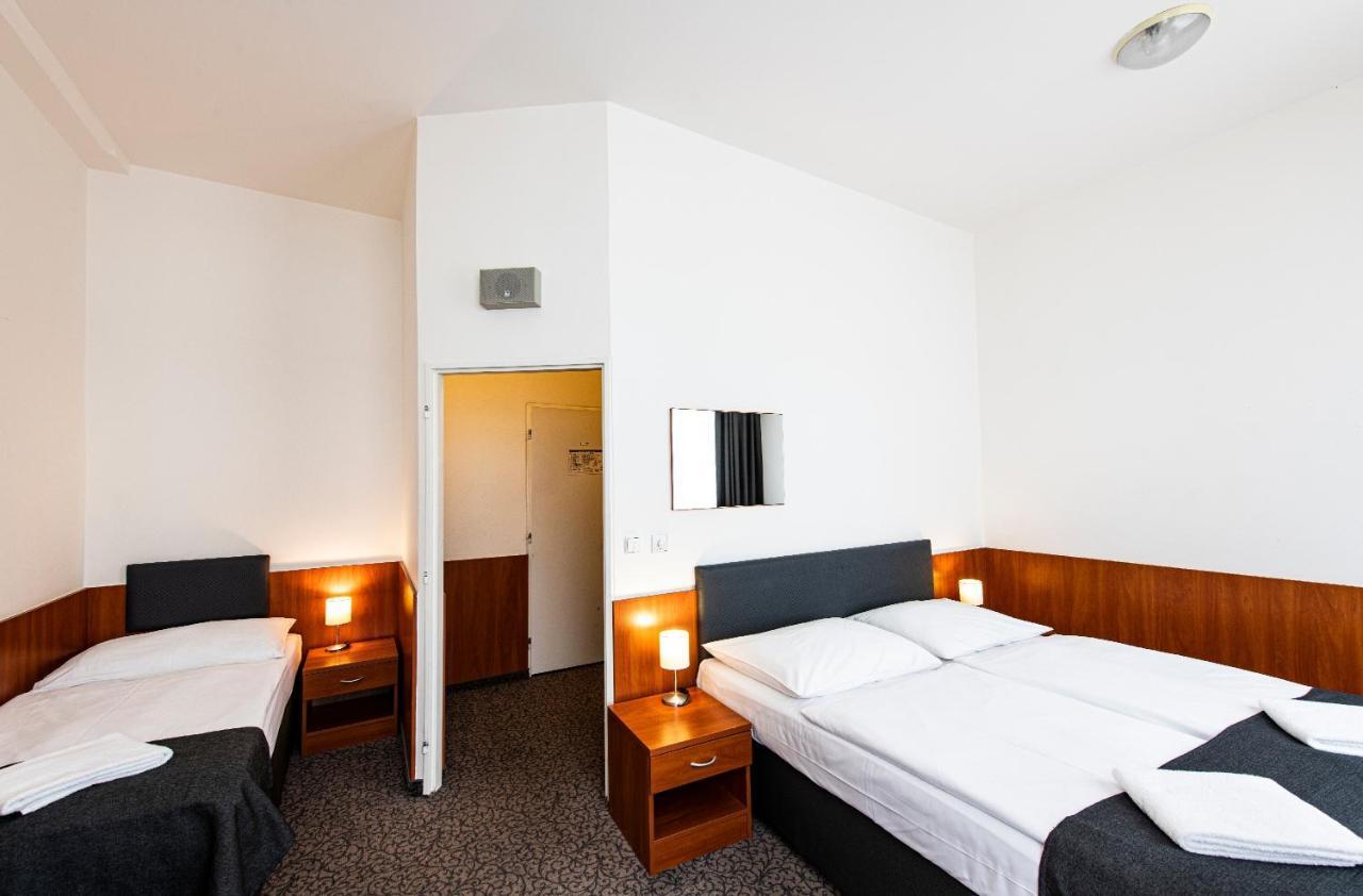 Deluxe Triple Room,1394093837:JPEG