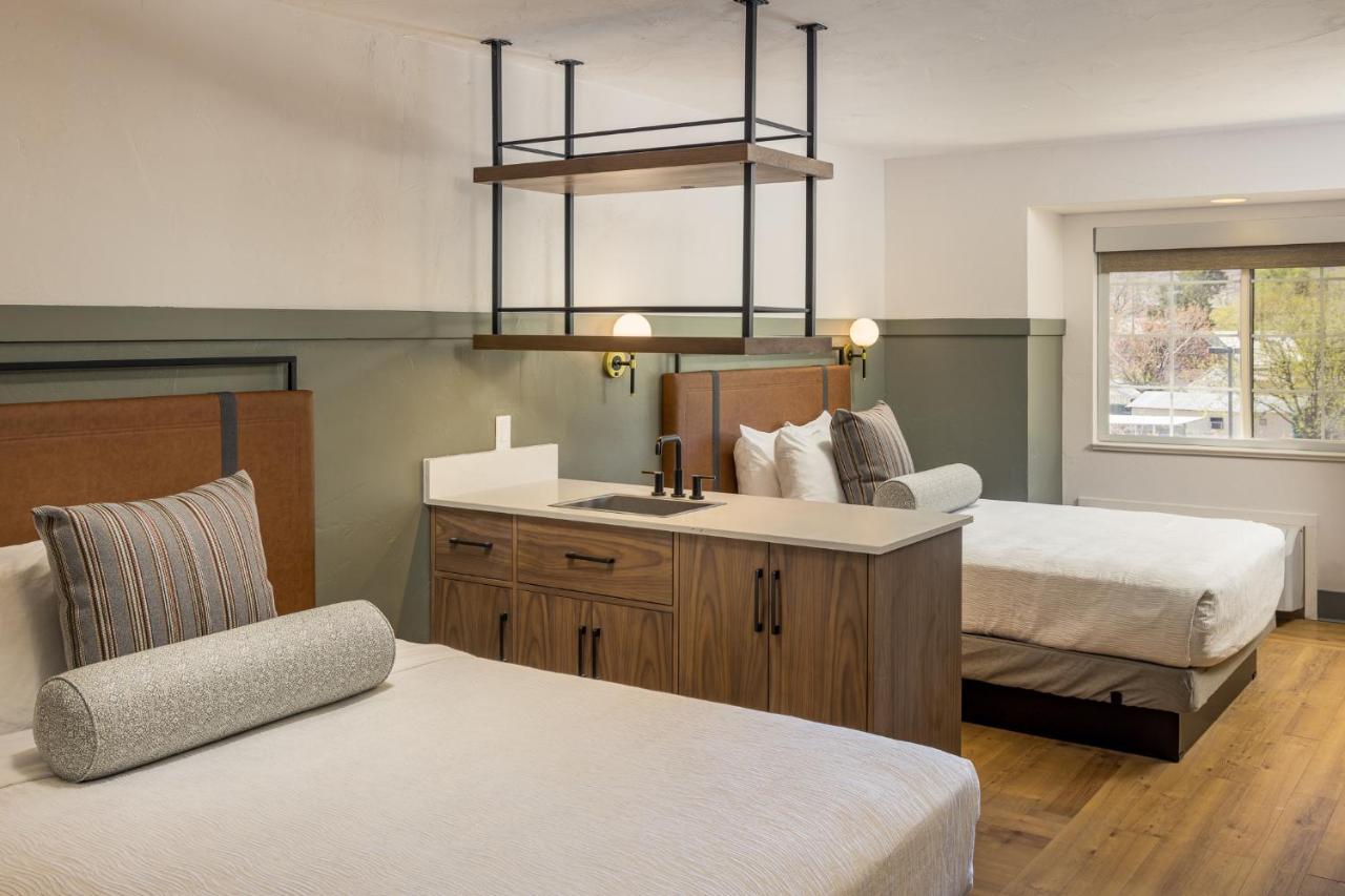 Junior Suite Two Queen beds