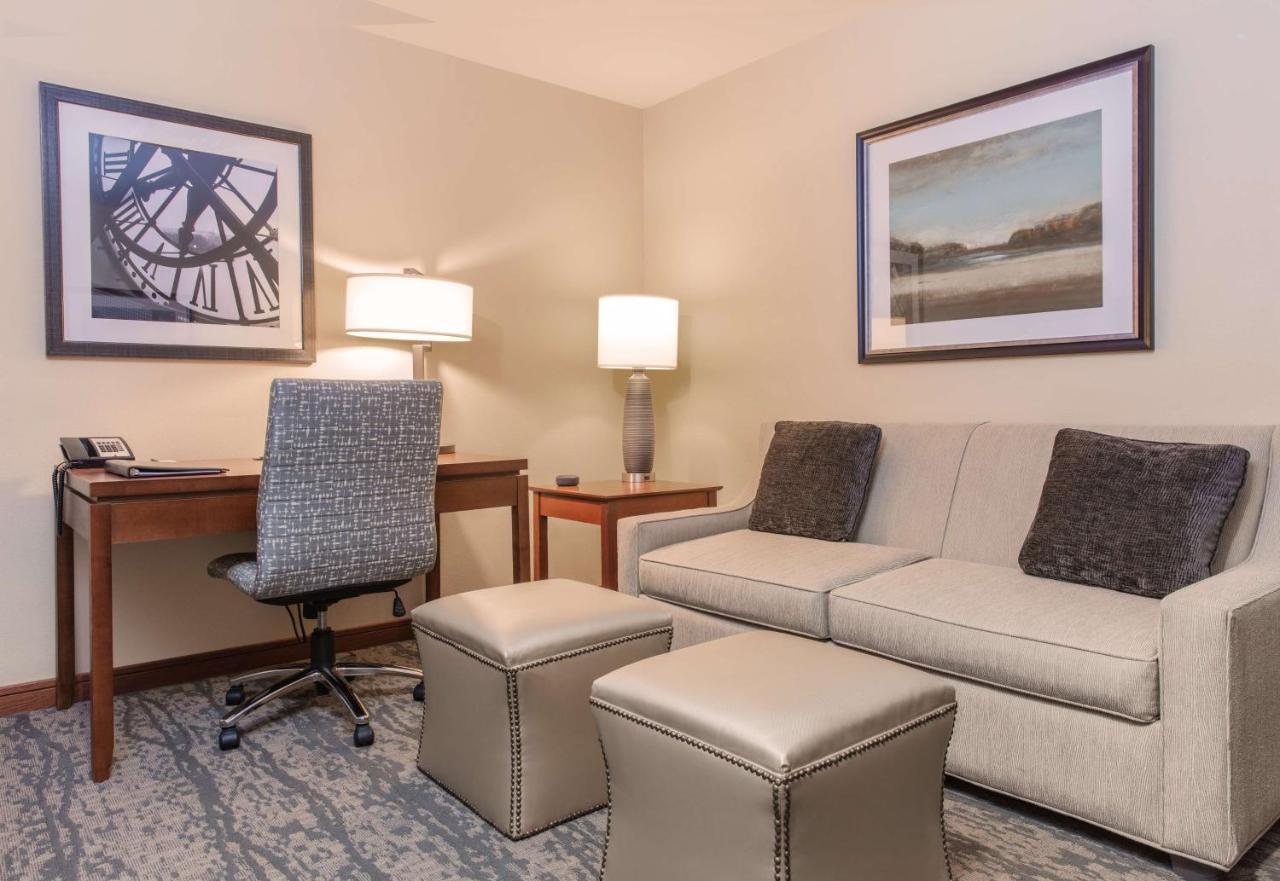 King Suite Sofa Bed Walk Shower