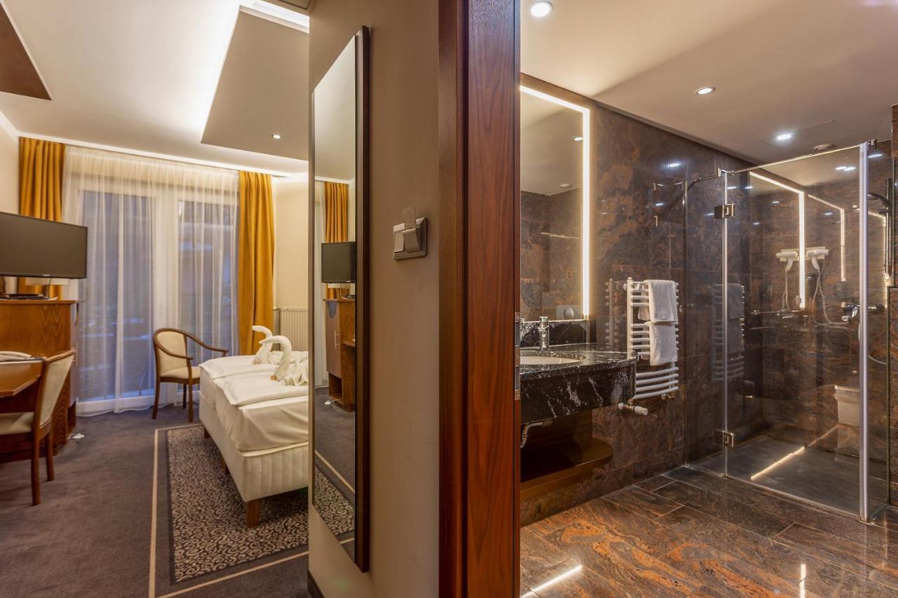 Premium Twin Room