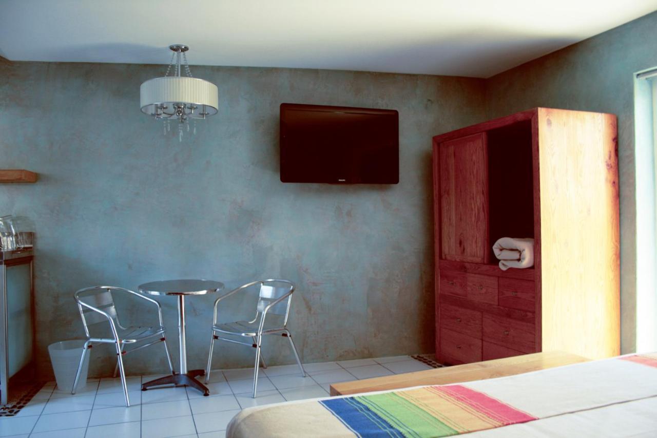 Studio Kitchenette