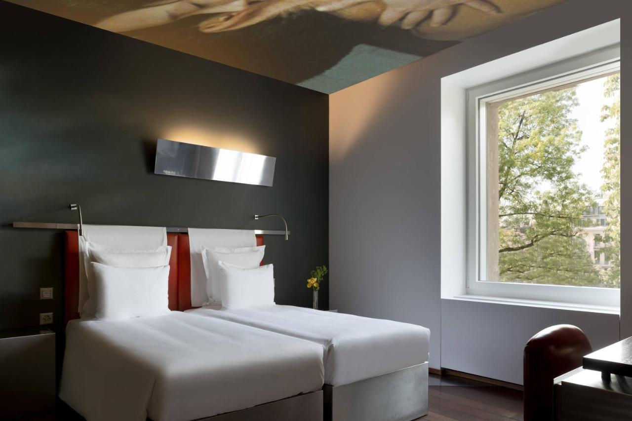 Standard Room 2 Twin or Single beds Street view