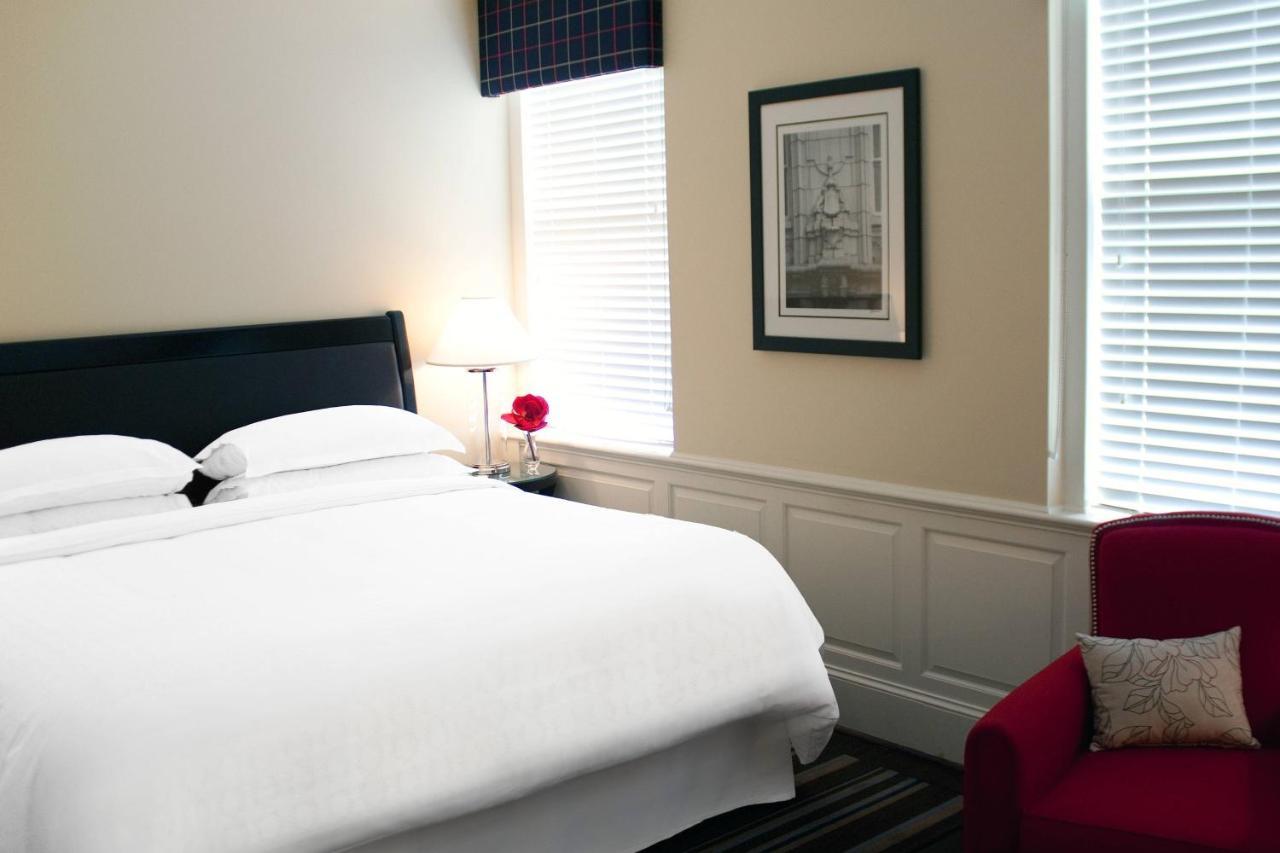 Guest Room 1 King