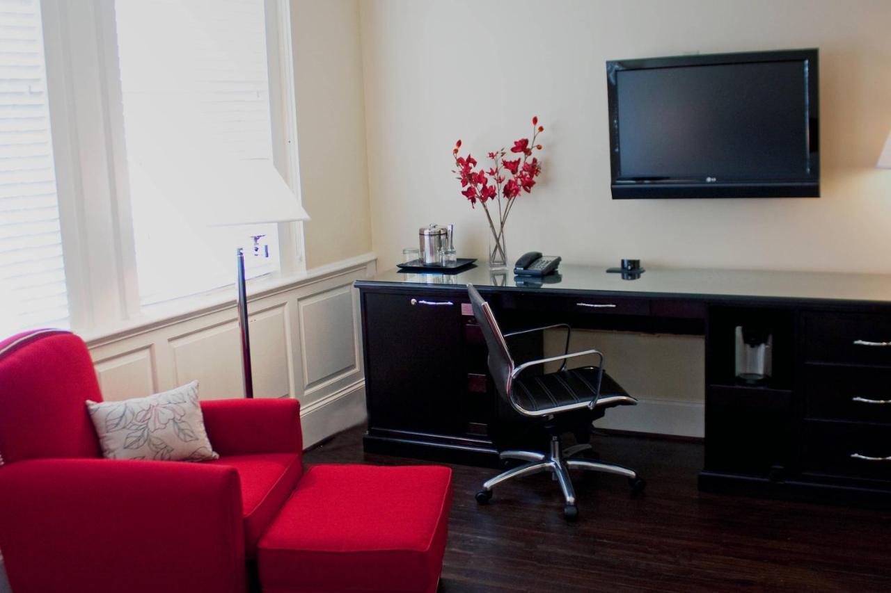 Guest Room 1 King