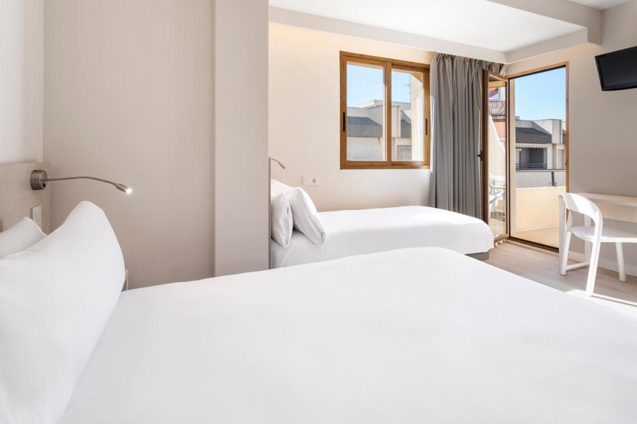Triple Room with Balcony,1624750906:JPEG