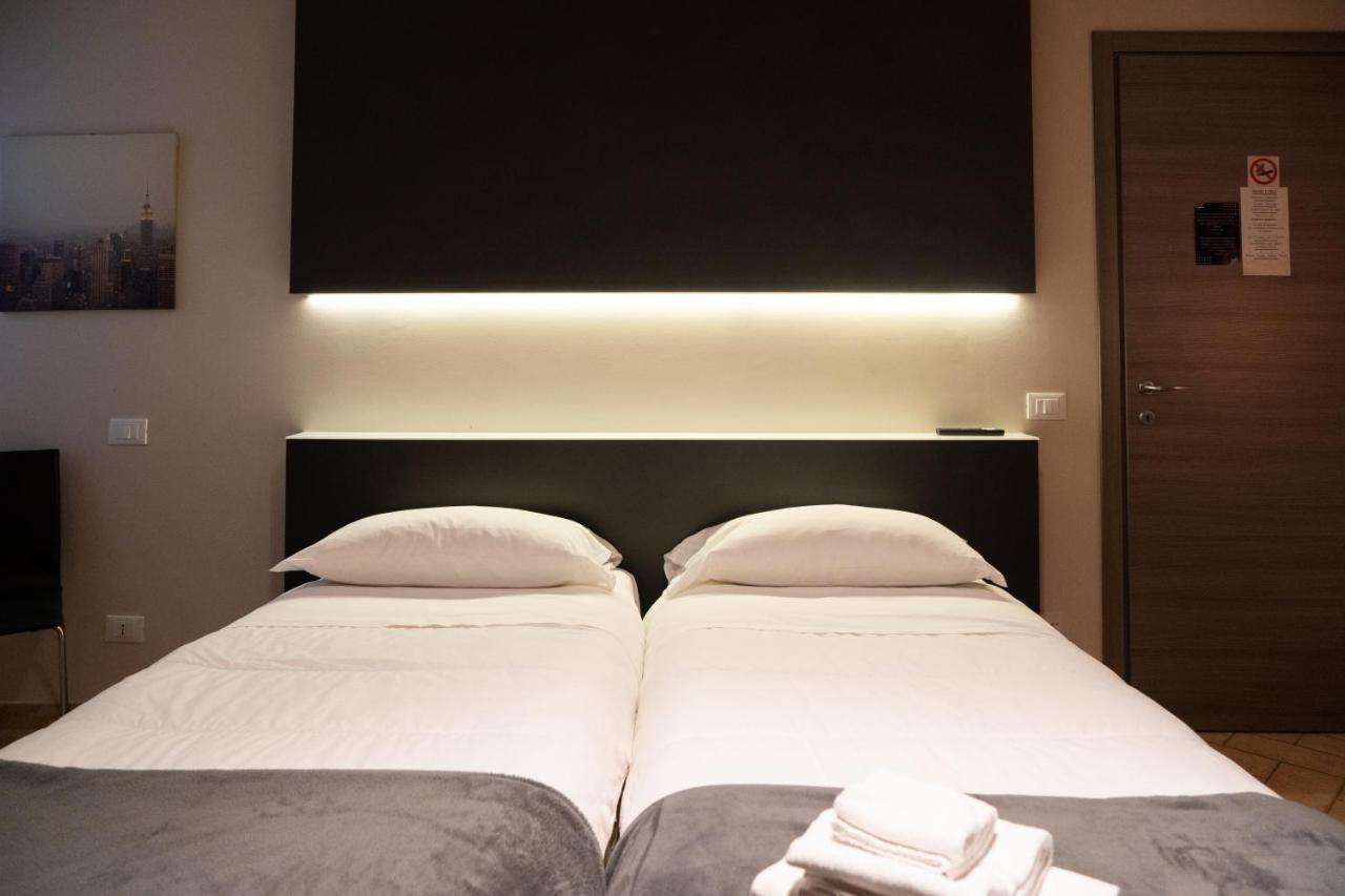 Twin Room Private Bathroom