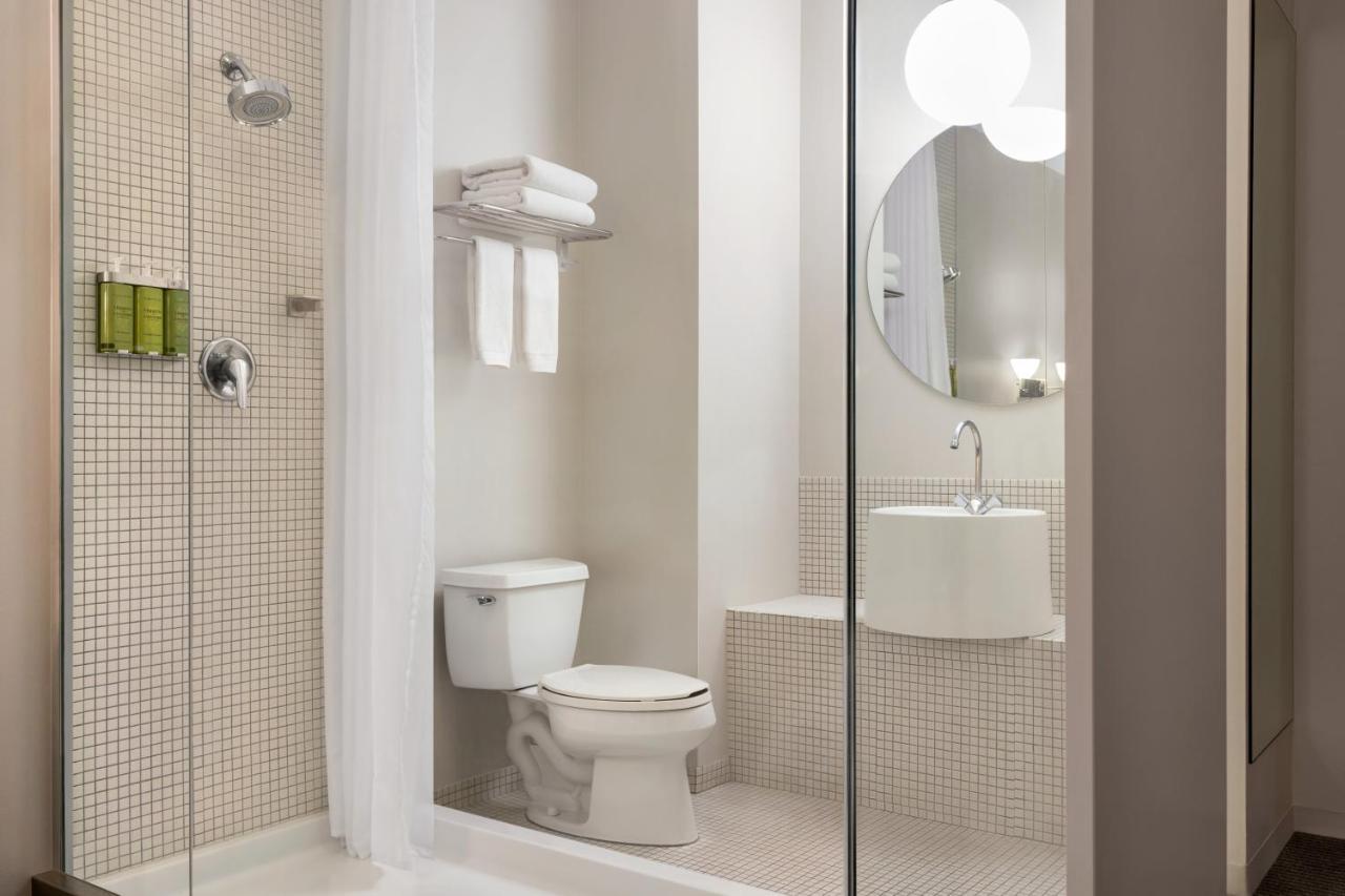 Select Queen Room
