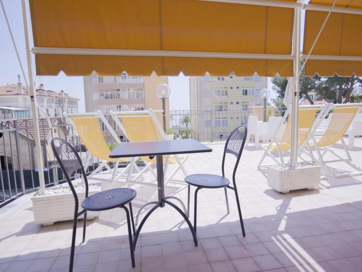 Triple Room Terrace