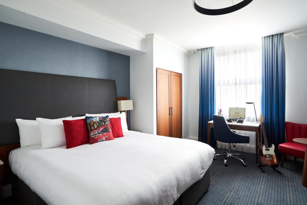 Deluxe Zimmer mit Kingsize-Bett