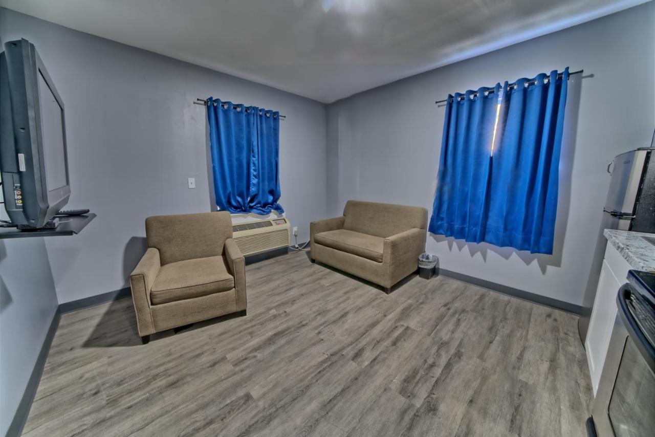 One-Bedroom Apartment Kitchenette